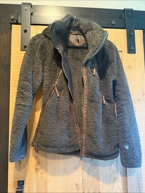 Cozy Plush Fleece Jacket - Brown